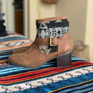 White Mountain Booties